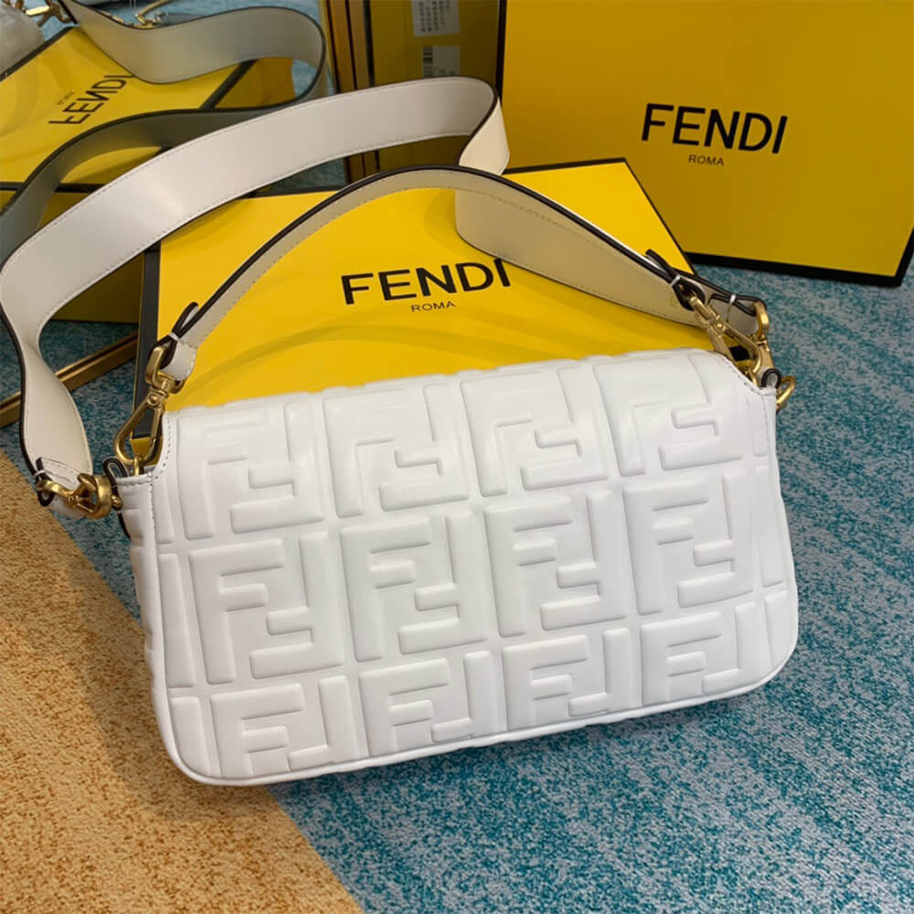 Fendi  Baguette