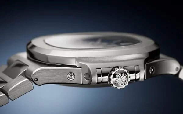 Nautilus 5726/1A-014 Annual Calendar, Moon phases 40.5 mm,Steel