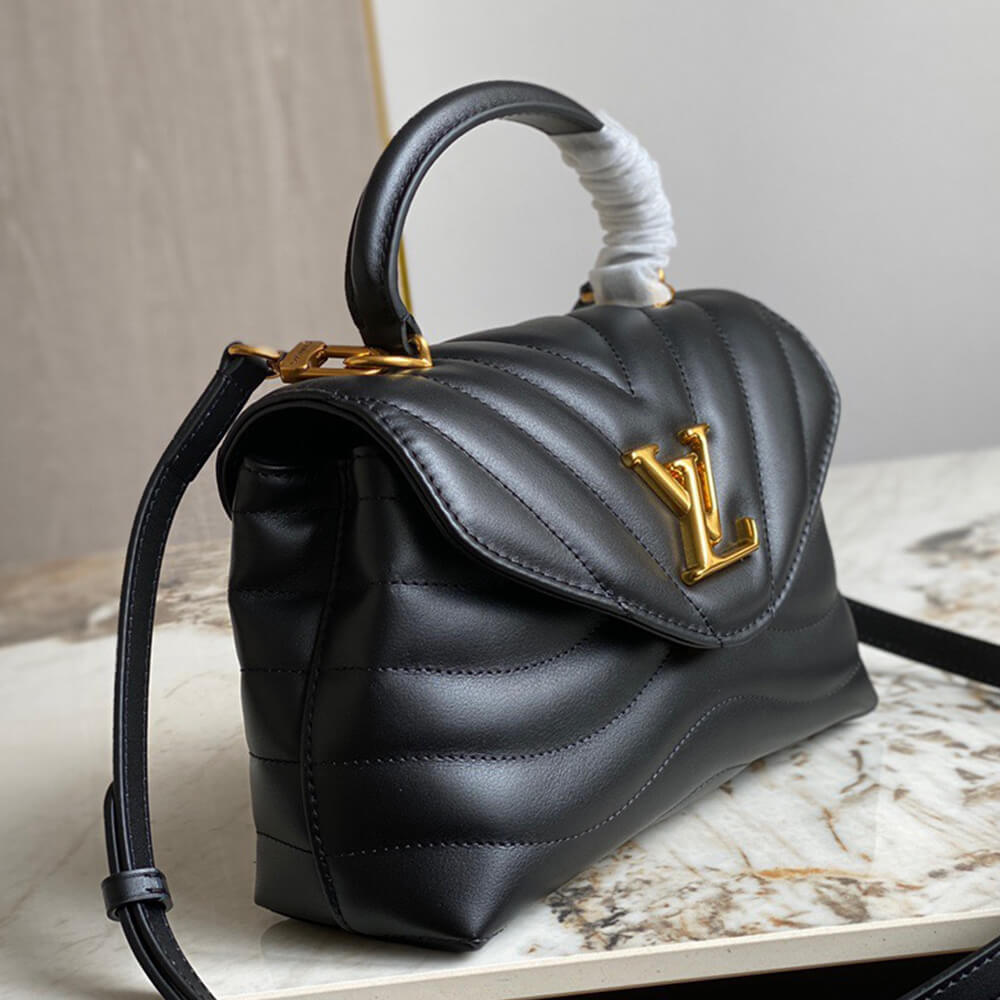 Louis Vuitton Hold Me