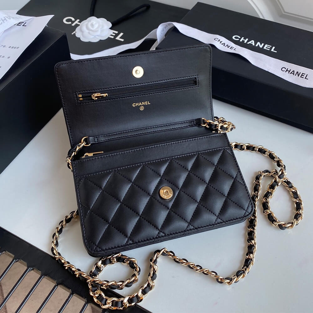 Chanel Wallet on Chain