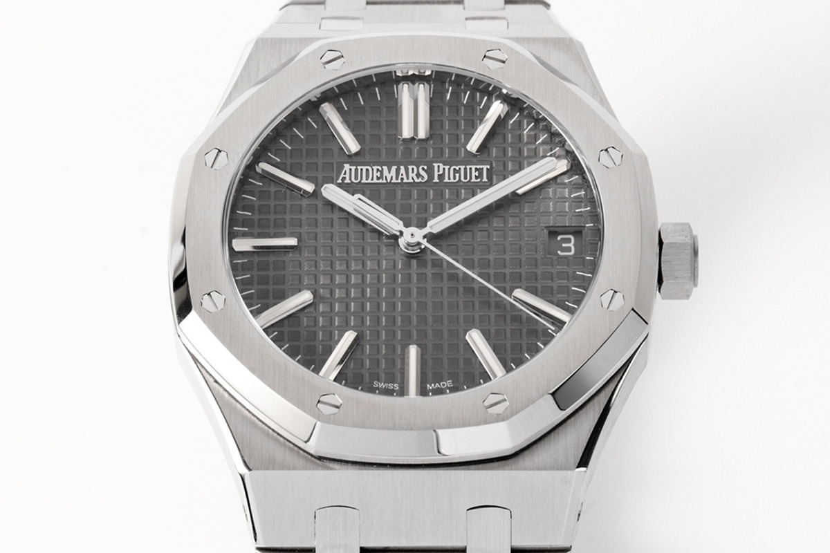 Royal Oak 50th Anniversary 41 mm, Gray Ref. 15510ST.OO.1320ST.05