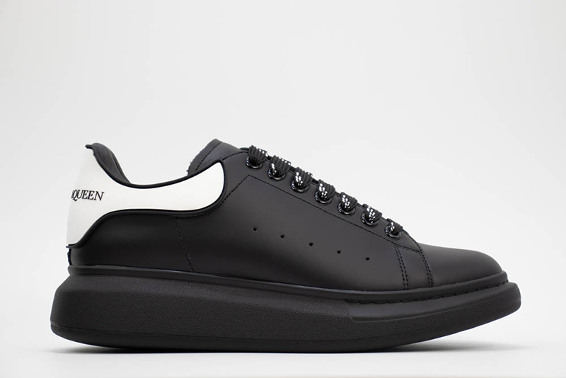 ALEXANDER MCQUEEN SHOW LEATHER PLATFORM TRAINERS – BLACK