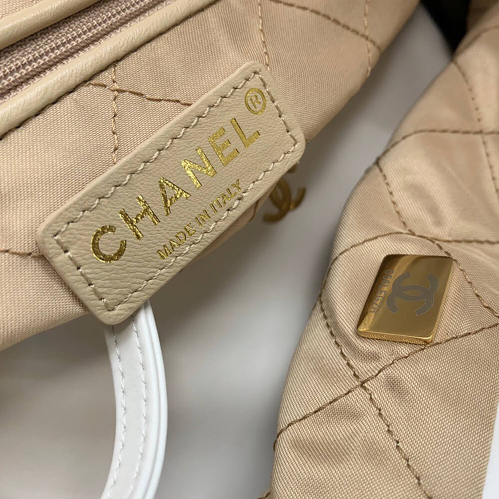 Chanel 22 SMALL HANDBAG