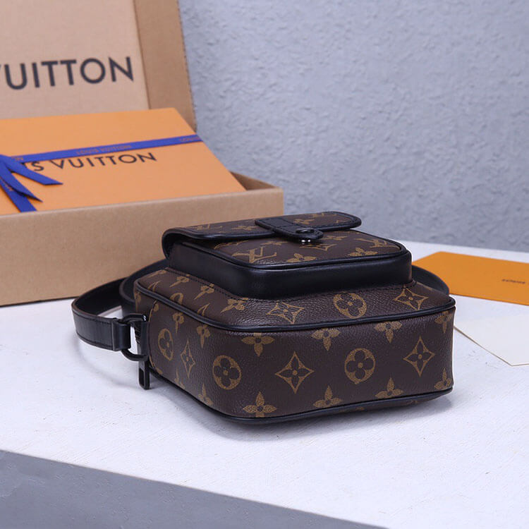 Louis Vuitton Christopher Wearable Wallet