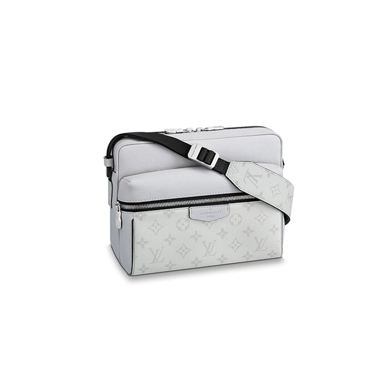 Louis Vuitton Outdoor Messenger