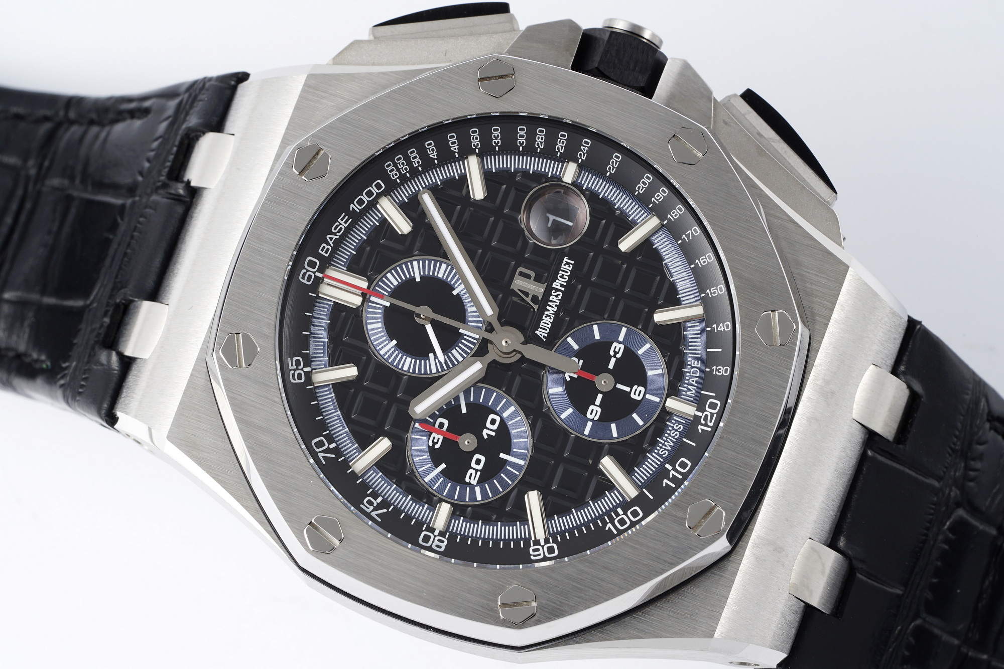 Royal Oak Offshore 44 mm, Black Ref. 26412PT.OO.A002CR.01