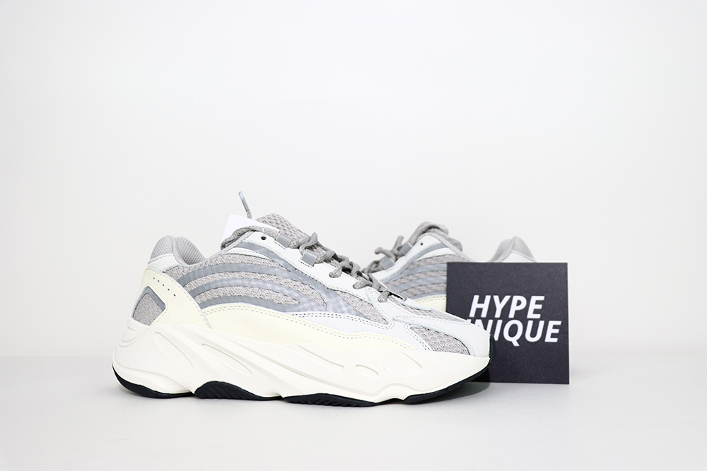 YEEZY 700 V2 STATIC