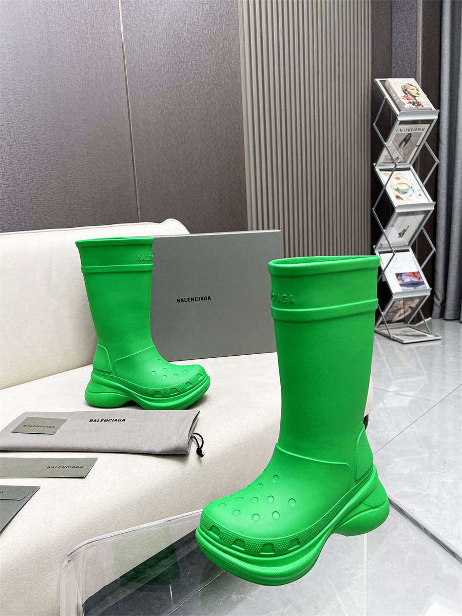 Balenciaga Crocs co-branded cave rain boots