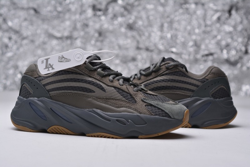 YEEZY 700 V2 “GEODE”