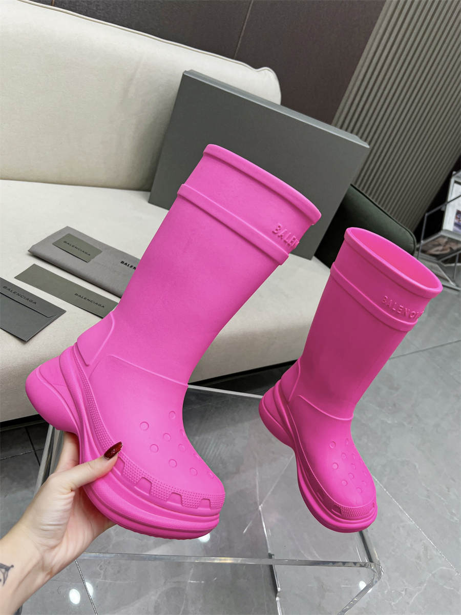 Balenciaga Crocs co-branded cave rain boots
