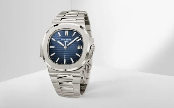 Nautilus 5811/1G-001 Date, Sweep seconds 41 mm,White gold