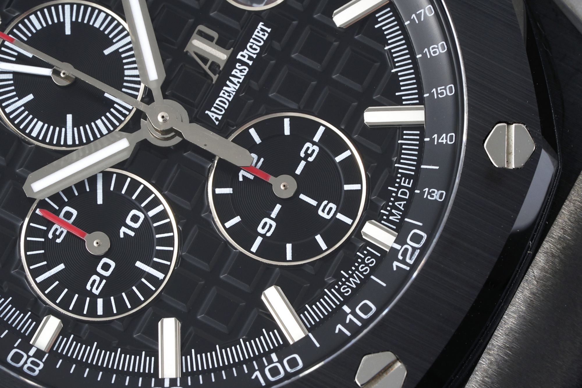 Royal Oak Offshore 44 mm, Black Ref. 26402CE.OO.A002CA.01