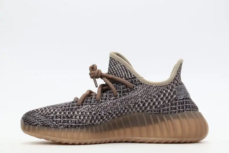YEEZy 350V2 FADE