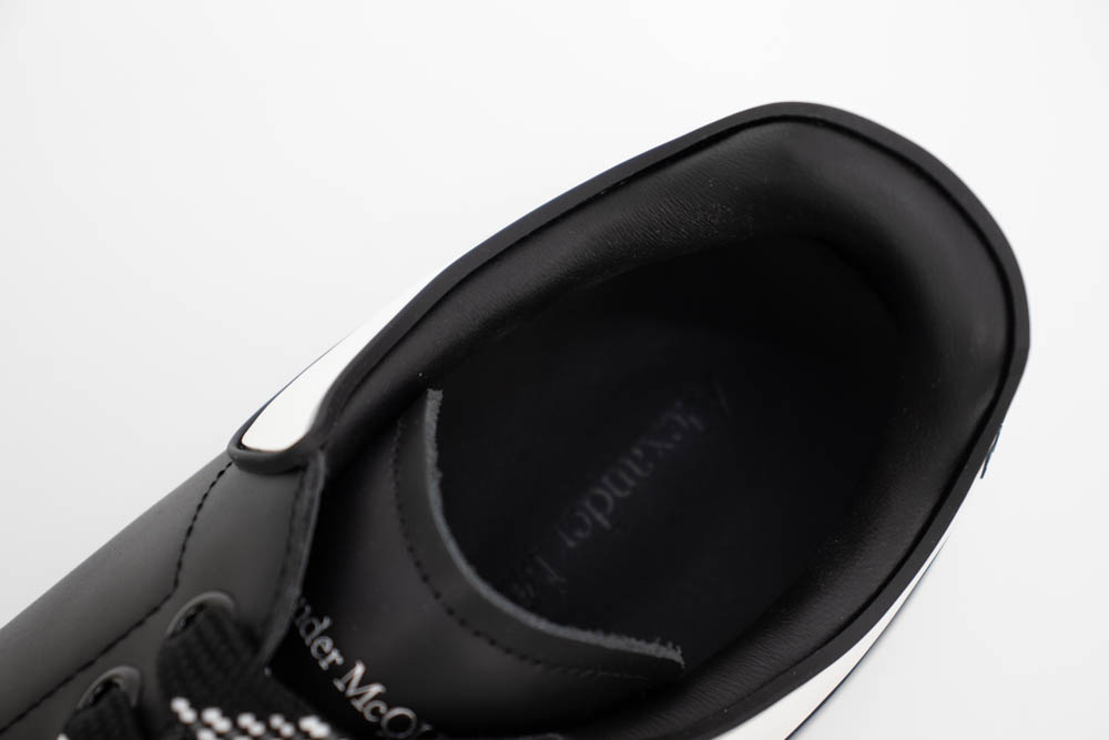 ALEXANDER MCQUEEN SHOW LEATHER PLATFORM TRAINERS – BLACK