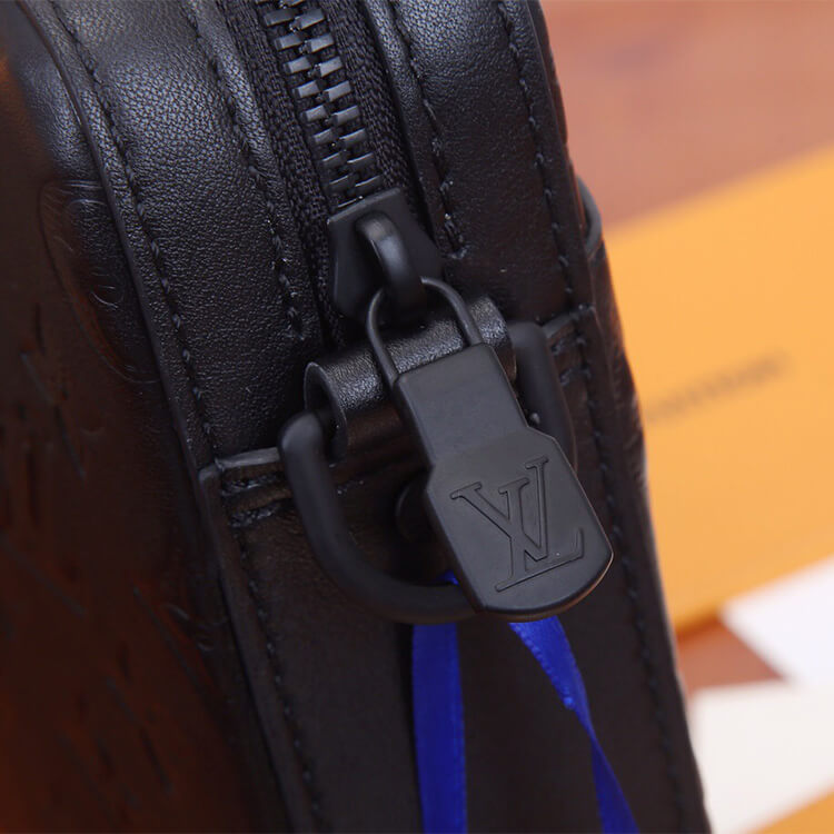 Louis Vuitton Duo Messenger