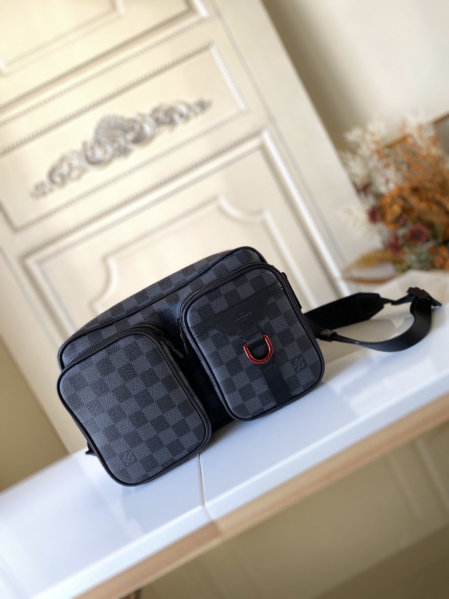 Orignal  Louis Vuitton N40280 Men Ultra-functional Utility Business Bag Comes in Damier Graphite Canvas