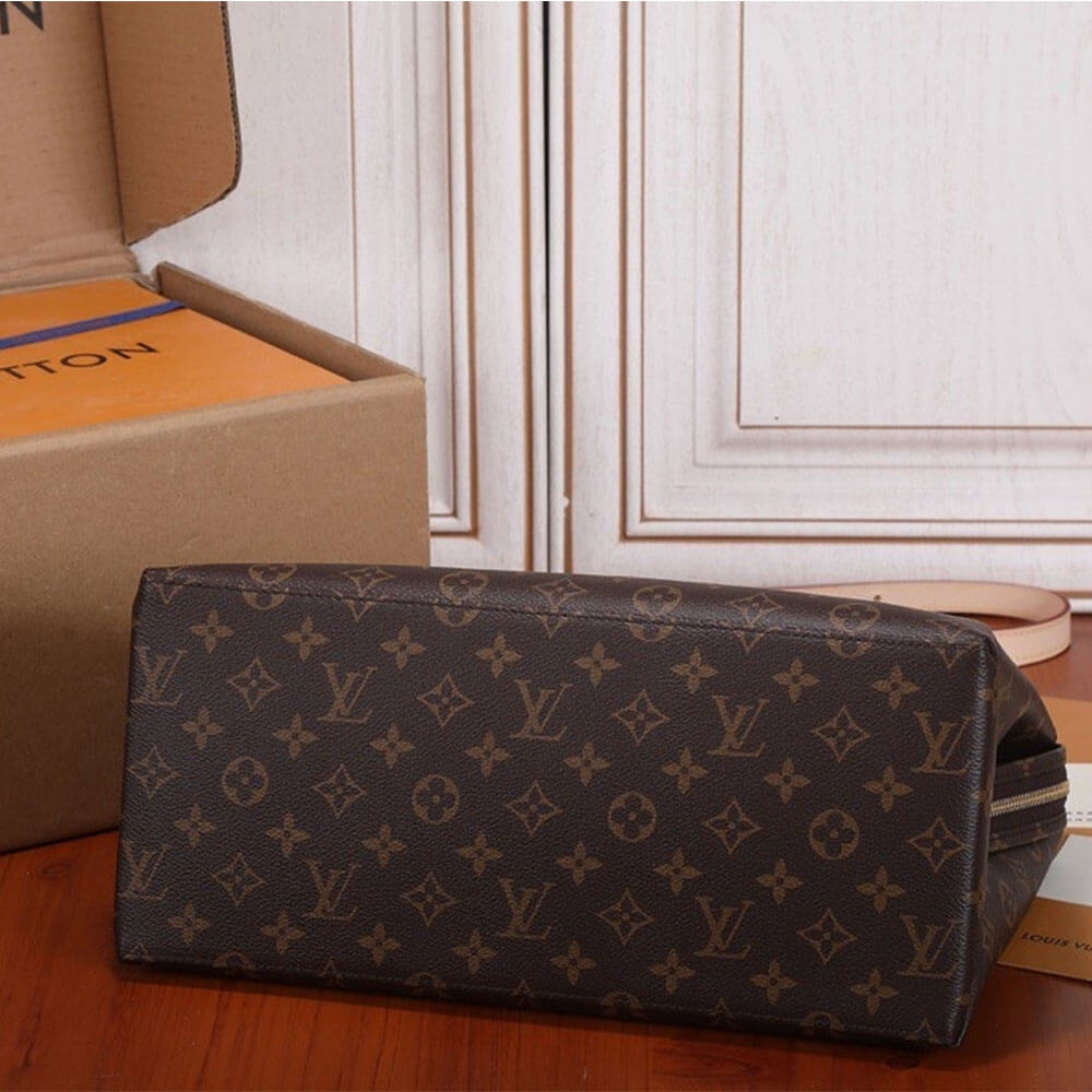 Louis Vuitton GRAND PALAIS