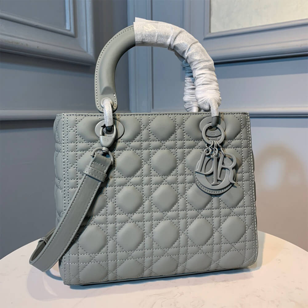 Dior DIOR MEDIUM LADY DIOR BAG