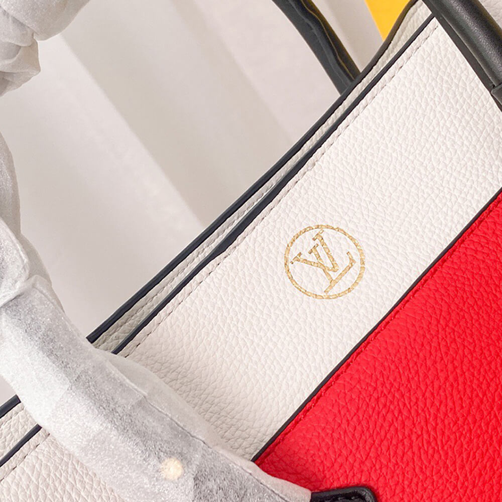 Louis Vuitton ON MY SIDE MM