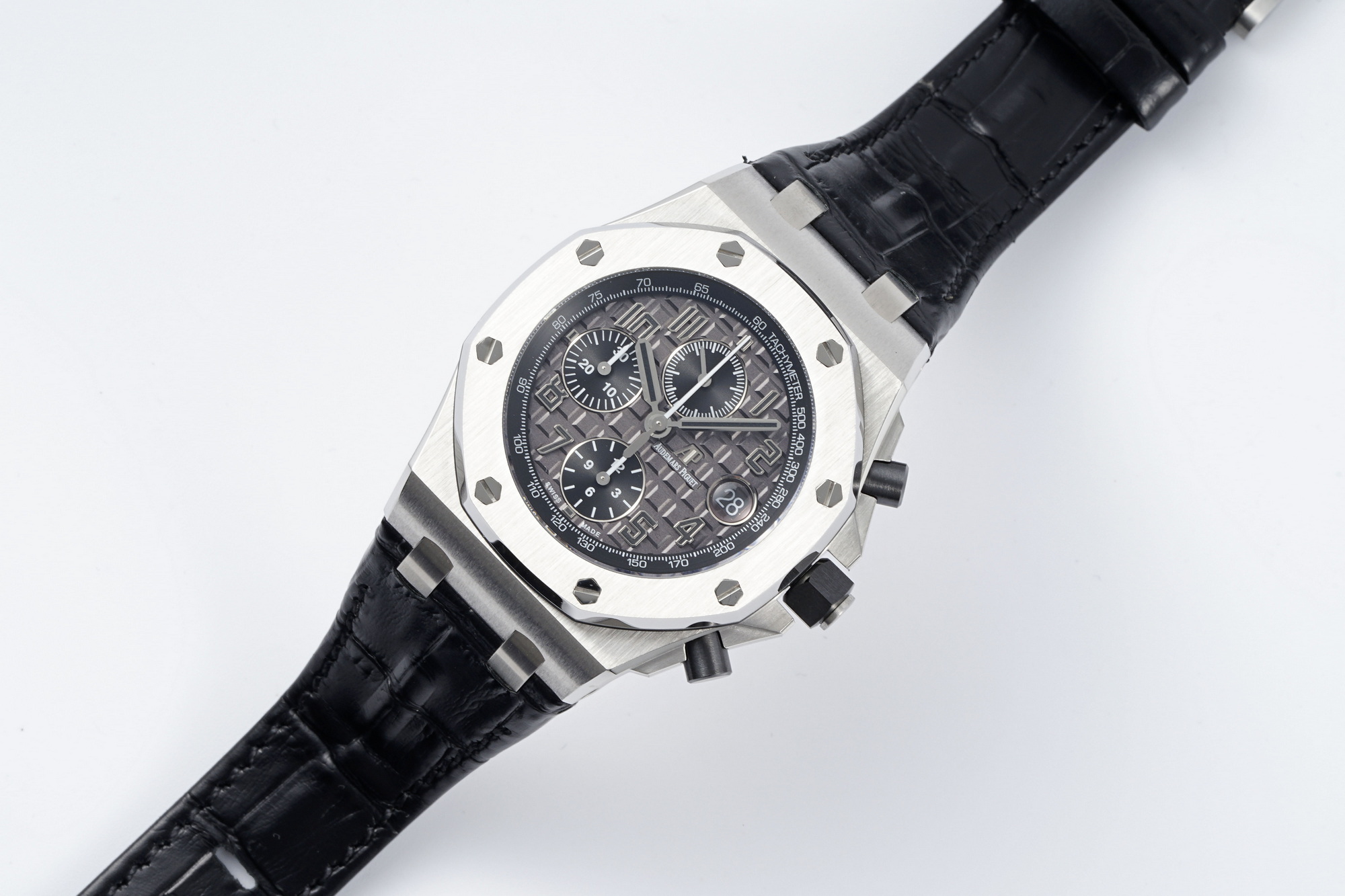 Royal Oak Offshore 42 mm, Grey Ref. 26470ST.OO.A104CR.01