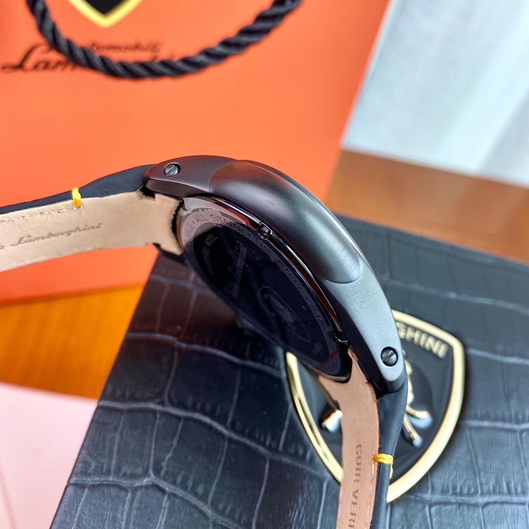 Tonino Lamborghini New Spyder Chronograph Black / Gold