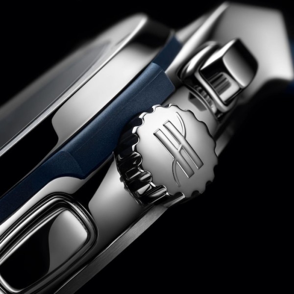 Classic Fusion Men Automatic Blue Rubber Watch 541.NX.7170.RX