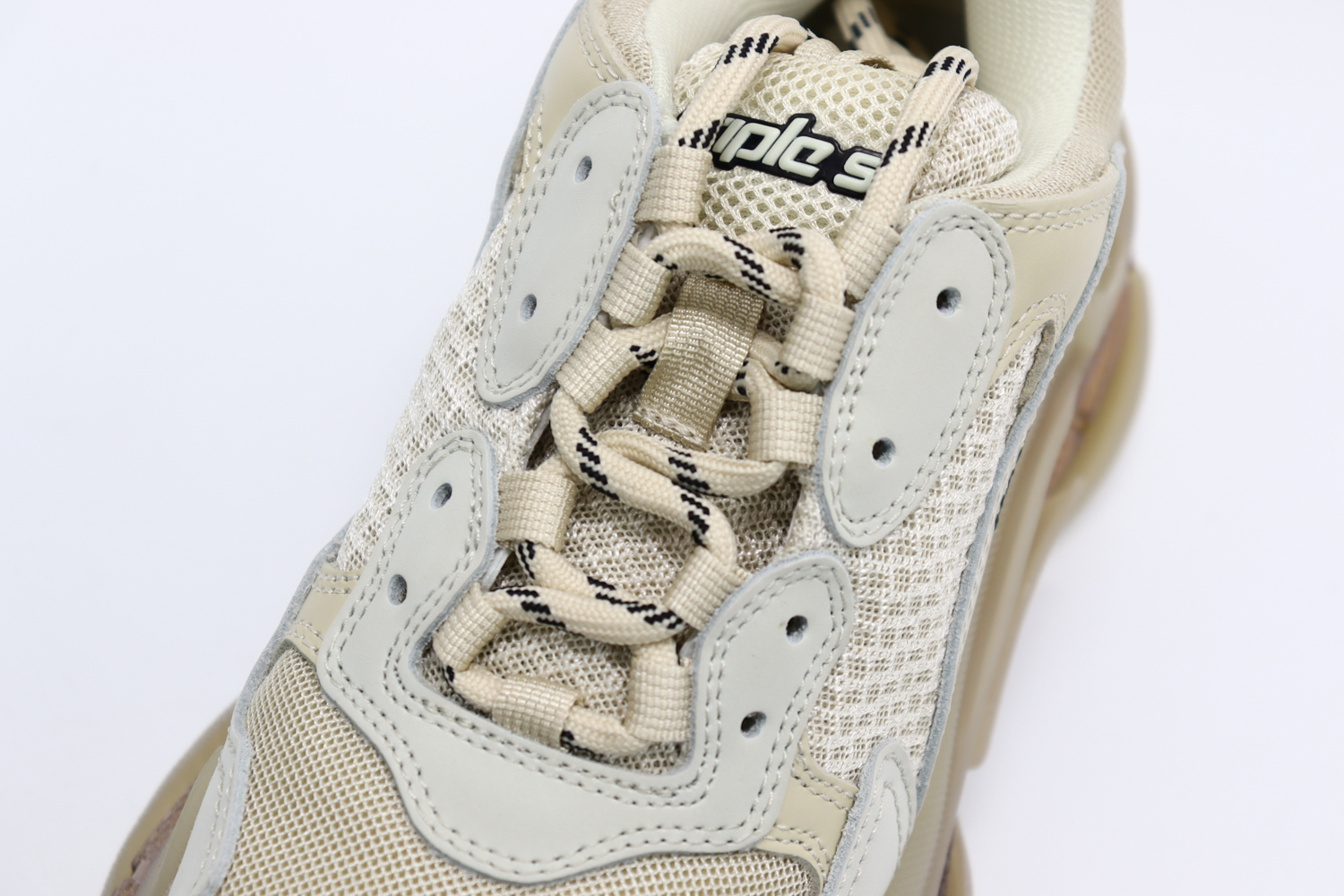 Balenciaga Triple S -Champagne