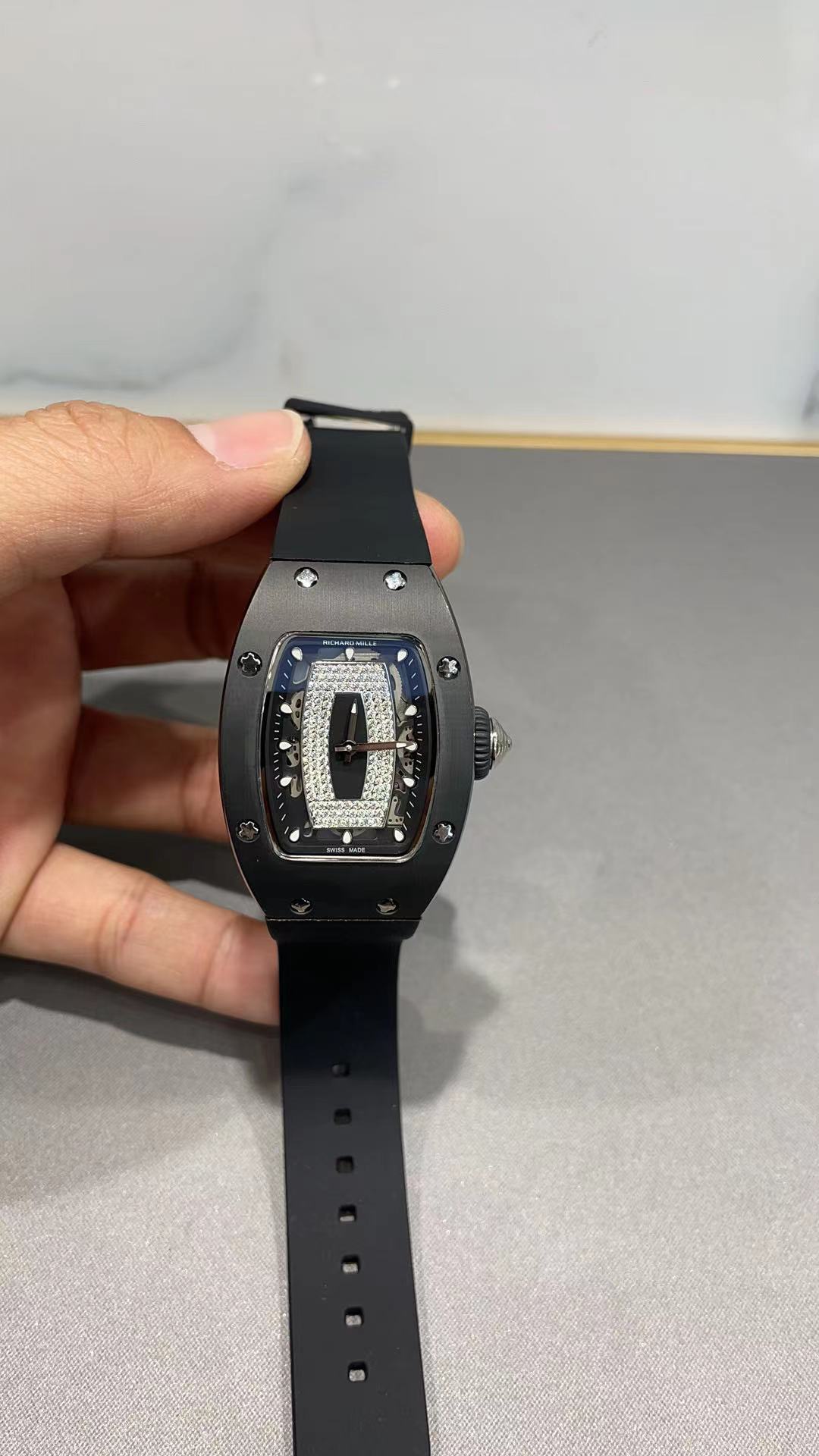 Watch 7