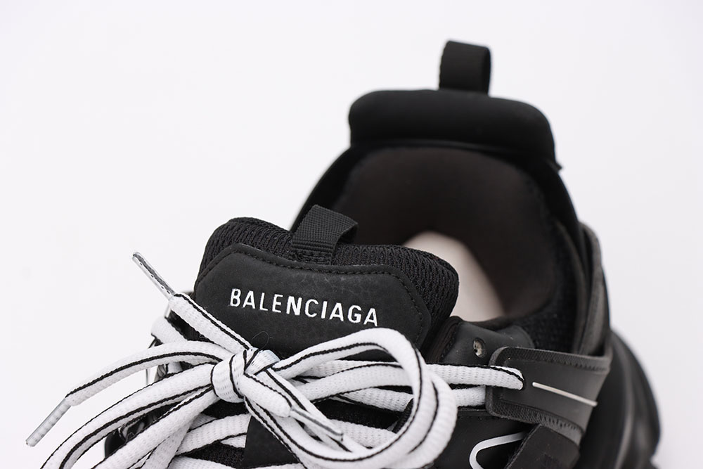 Balenciaga Track.2 Trainer ‘Black”