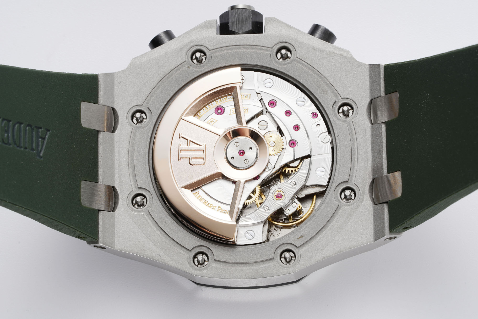Royal Oak Offshore 42 mm, Green Ref. 26238TI.OO.A056CA.01