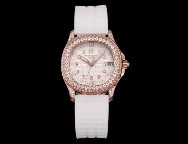 Aquanaut 5269/200R Luce Travel Time 38.8 mm,Gold