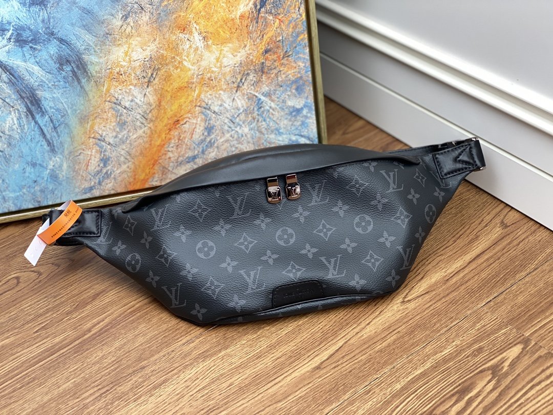 Louis Vuitton M44336 Discovery Bumbag Monogram Eclipse Coated Canvas