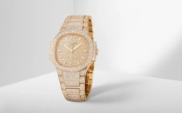 Nautilus 7118/1450R-001 Ladies Automatic 35.2 mm,Rose gold