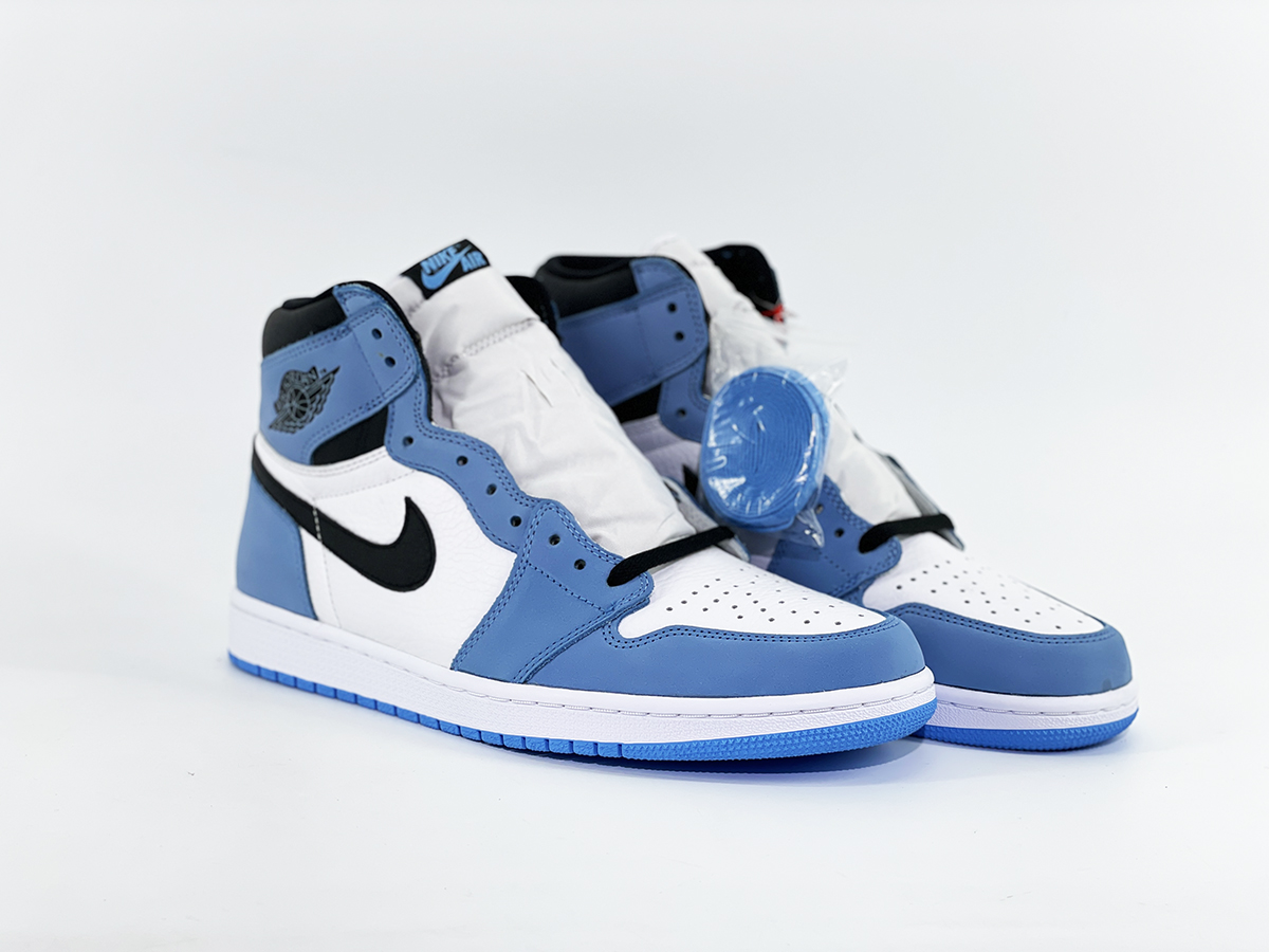 Air Jordan 1 Retro High White University Blue Black