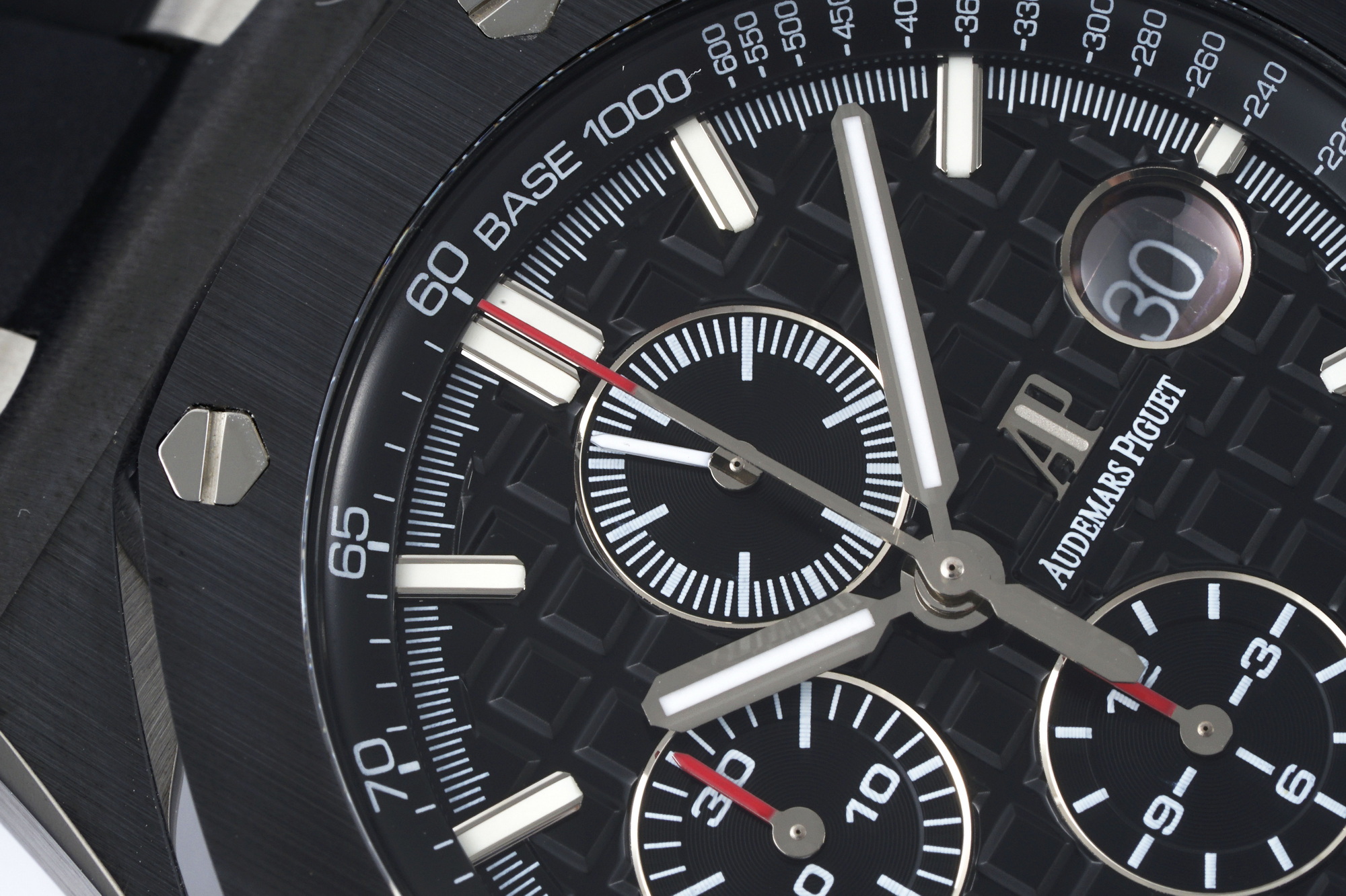 Royal Oak Offshore 44 mm, Black Ref. 26402CE.OO.A002CA.01