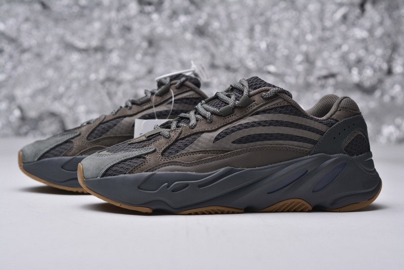 YEEZY 700 V2 “GEODE”