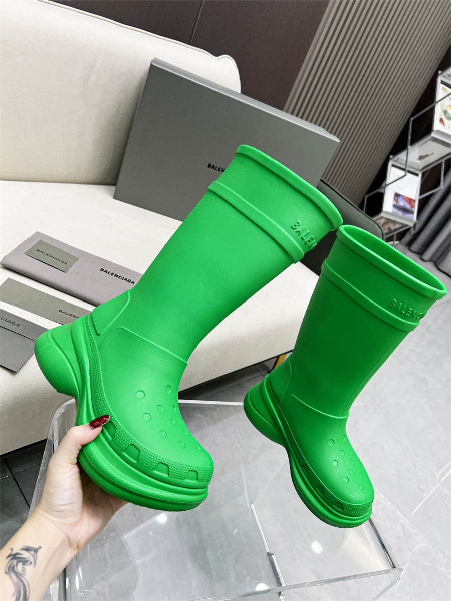 Balenciaga Crocs co-branded cave rain boots