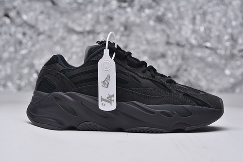 YEEZY 700 V2 “VANTA”