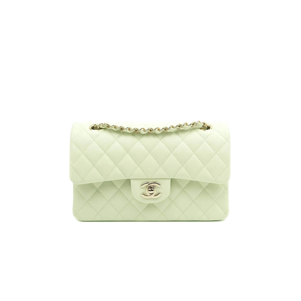 Chanel Classic Flap Medium Gold hardware