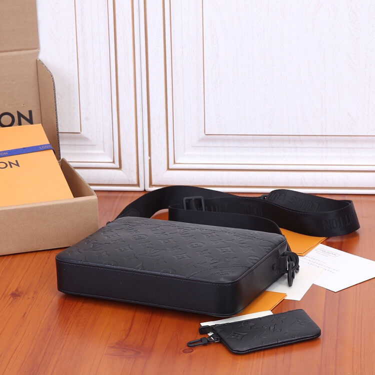 Louis Vuitton Duo Messenger