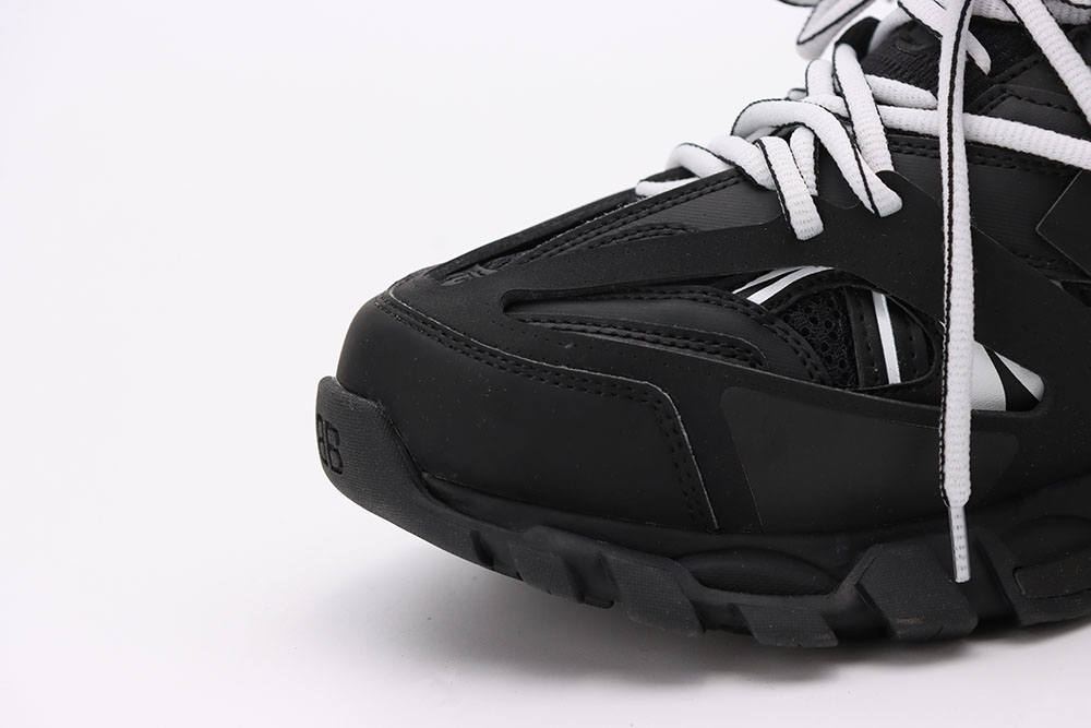Balenciaga Track.2 Trainer ‘Black”