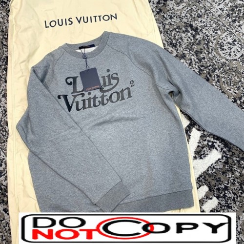 LOUIS VUITTON GRAY SWEATSHIRT