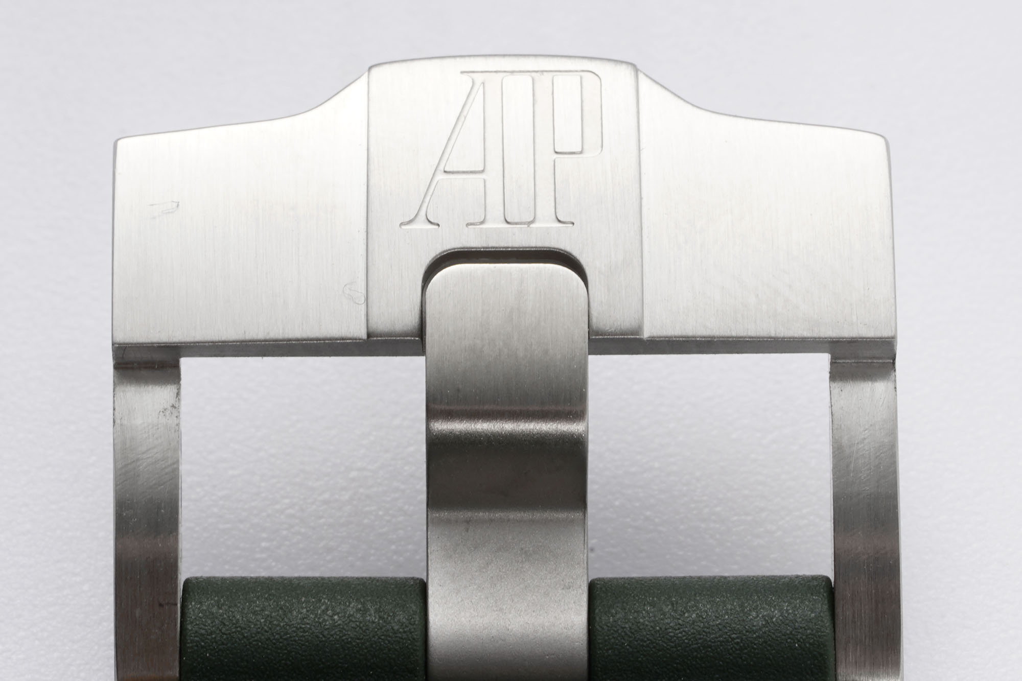 Royal Oak Offshore 42 mm, Green Ref. 26238TI.OO.A056CA.01