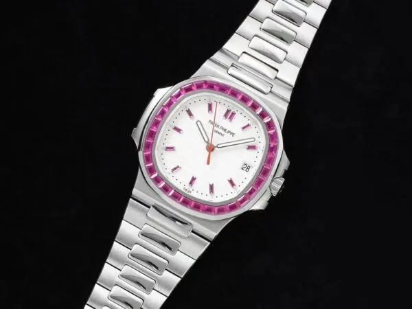 Nautilus 5711/1A-018  40 mm, Stainless Steel White Dial Purple Iced out