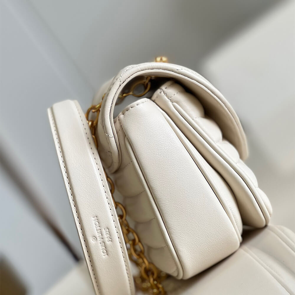 Louis Vuitton NEW WAVE CHAIN BAG PM