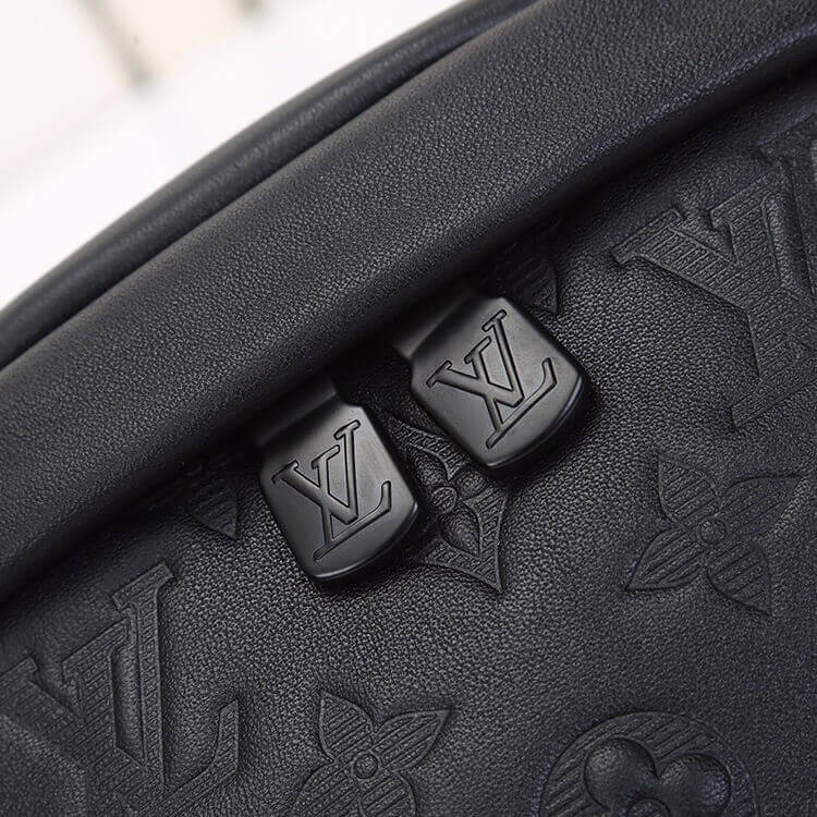 Louis Vuitton Discovery Bumbag