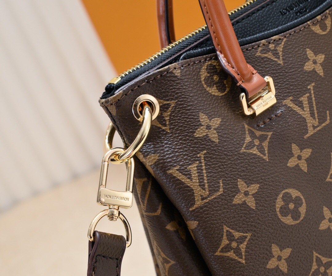 Louis Vuitton PALLAS BB