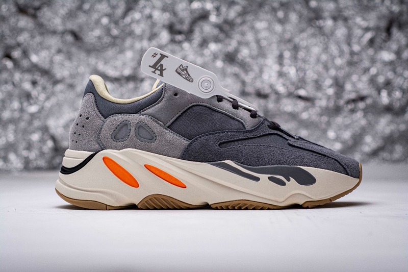 H12 YEEZY 700 RUNNER “MAGNET”