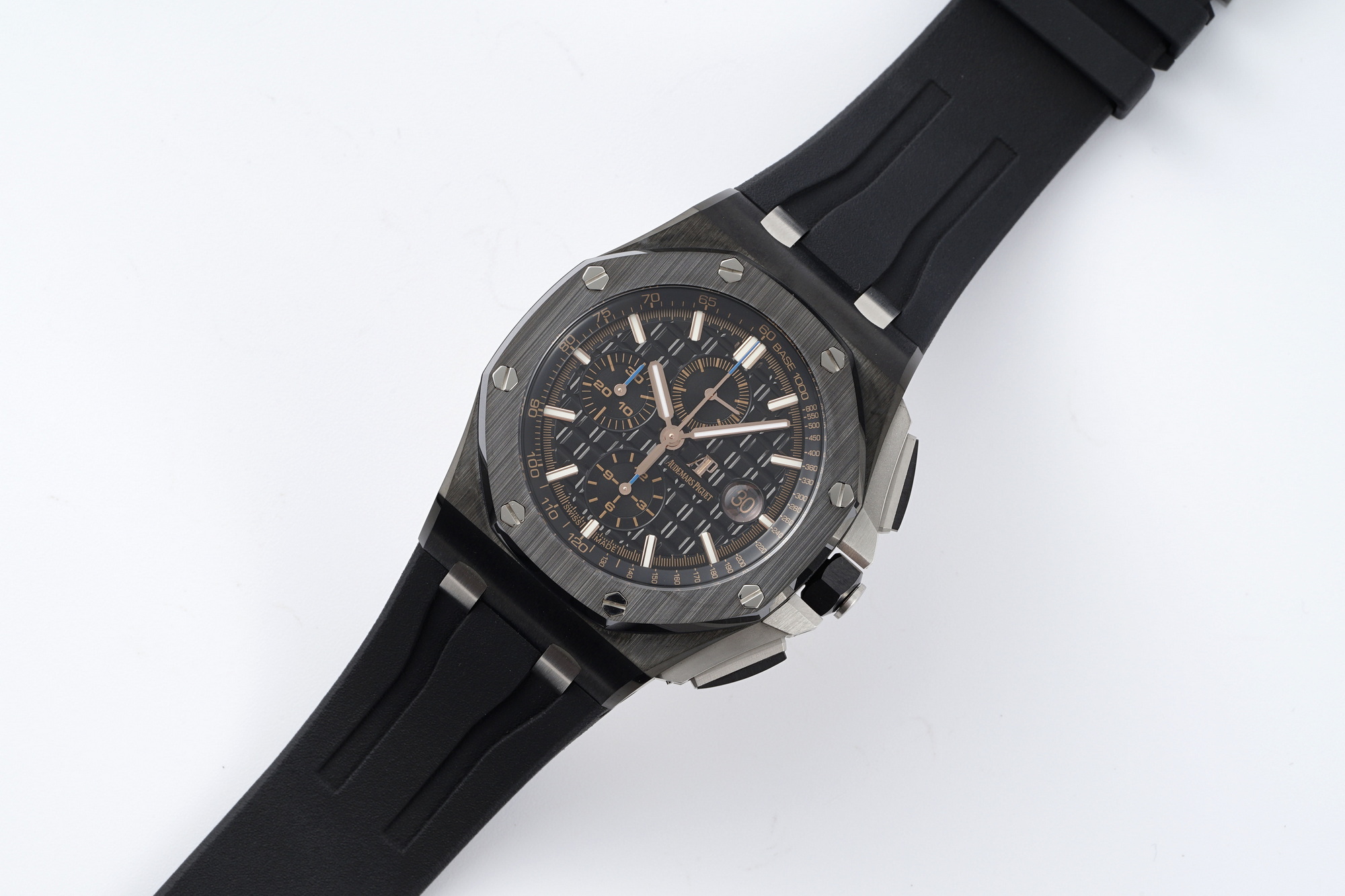 Royal Oak Offshore 44 mm, Black Ref. 26405CE.OO.A002CA.02