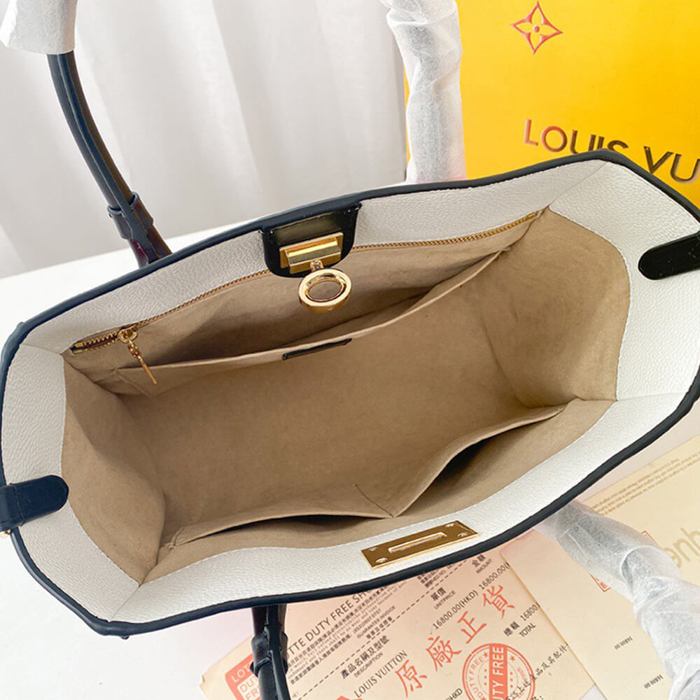 Louis Vuitton ON MY SIDE MM